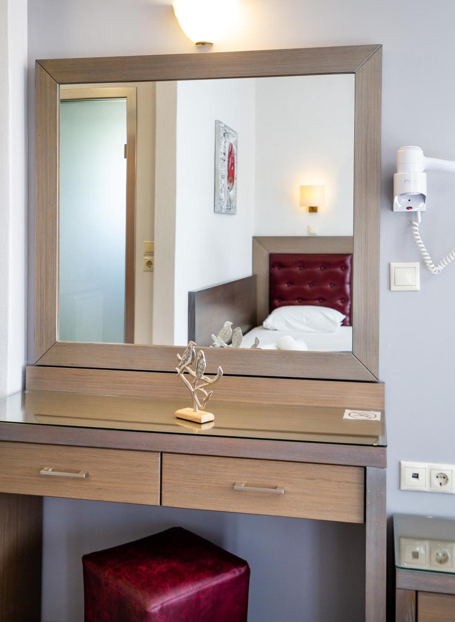 Hotel Thetis Ліменас Екстер'єр фото